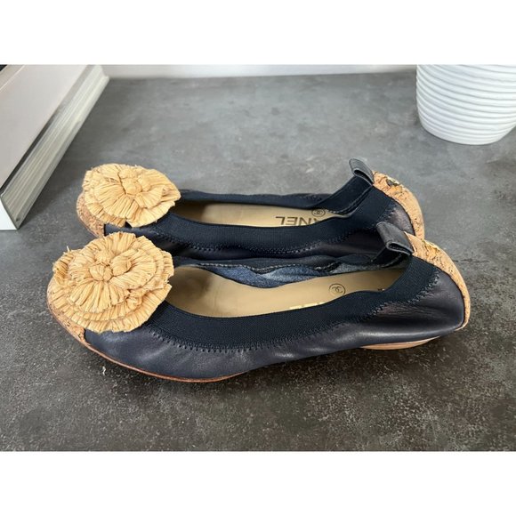 CHANEL Black and Tan Espadrilles with Floral Accent - Picture 2 of 5